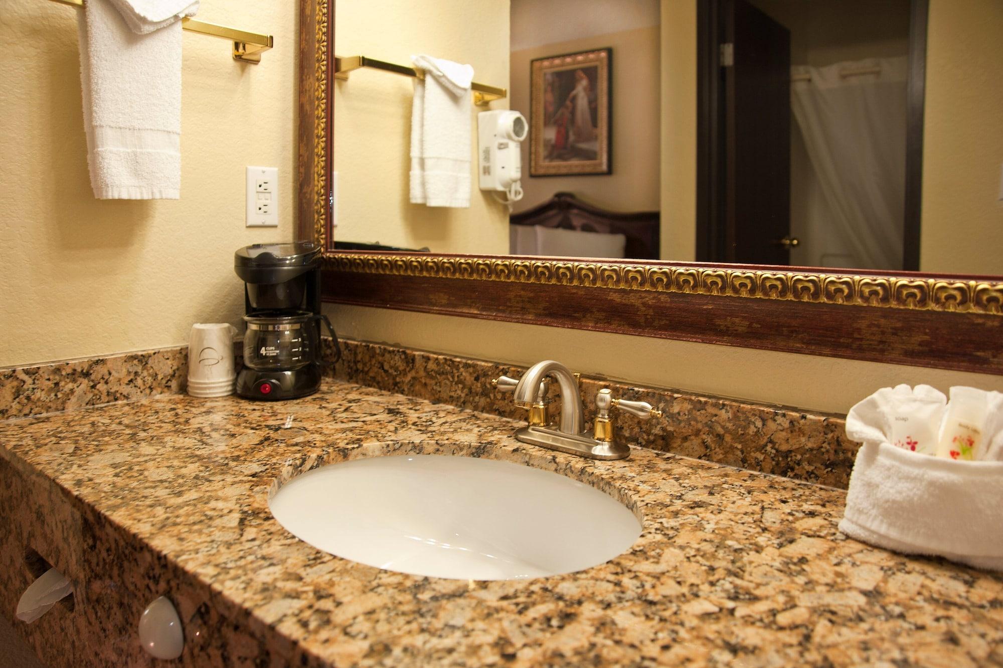 The Stone Castle Hotel & Conference Center Branson Ngoại thất bức ảnh